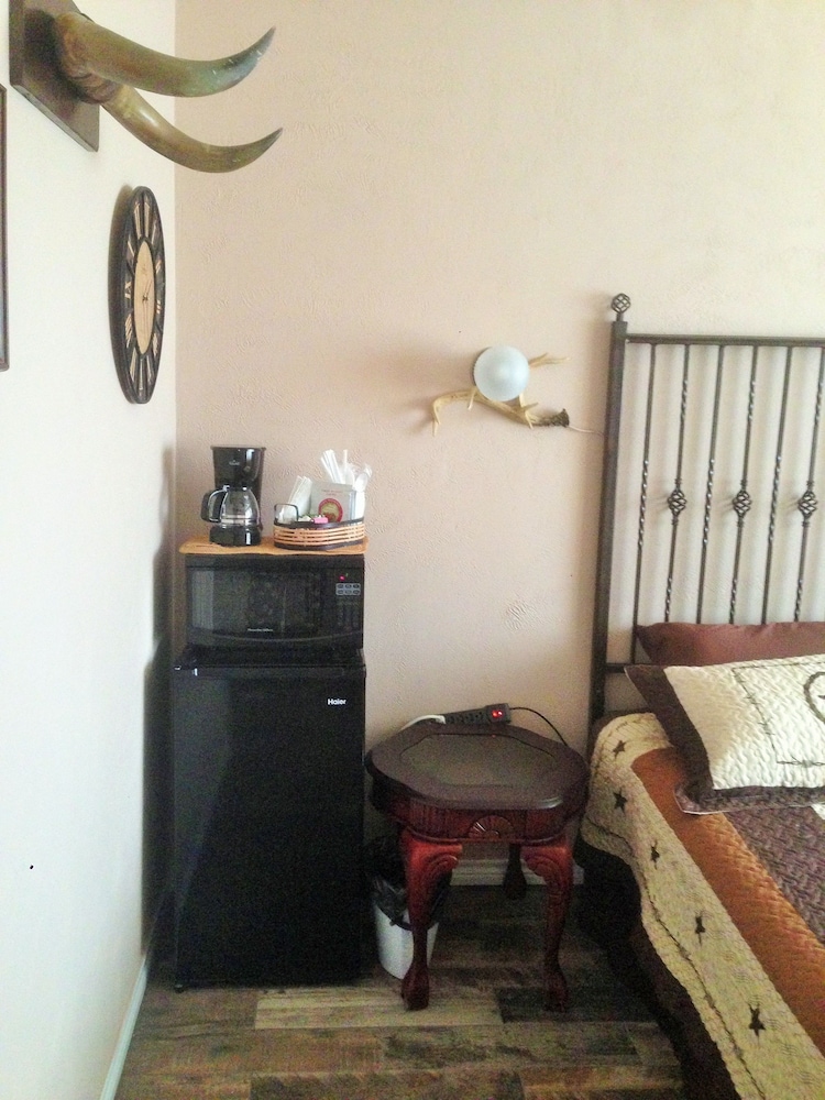 Capri Beach Hotel - photo 12
