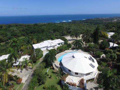 Casa Caracol Los Farallones — 4-Star Luxury Hotel in Cabrera, Dominican Republic