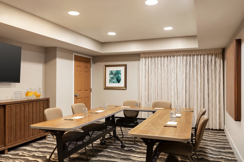 Staybridge Suites Fort Wayne by IHG - photo 45