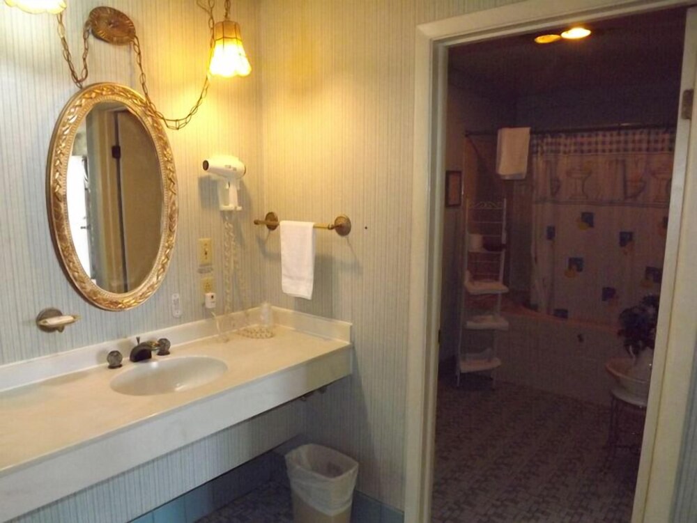 Holiday Motel - photo 19