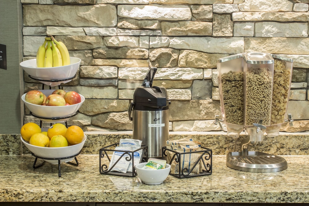 Staybridge Suites Jacksonville Camp Lejeune Area an IHG Hotel - photo 31