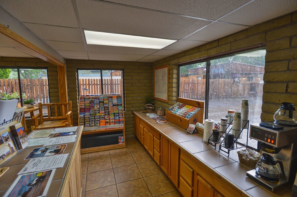 Moab Rustic Inn - photo 44