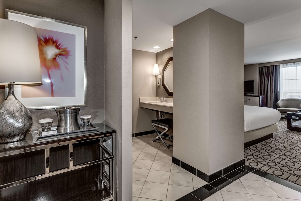 Hilton Columbus at Easton - photo 19
