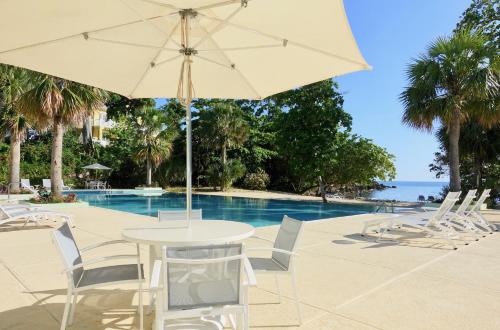 Stunning Ocean View — 4-Star Luxury Hotel in Negril, Jamaica