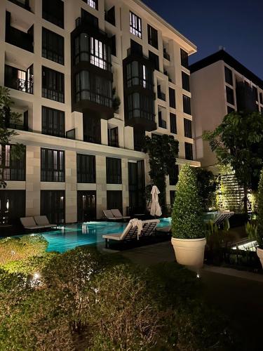 Luxury condominium Heart of BKK Ekkamai