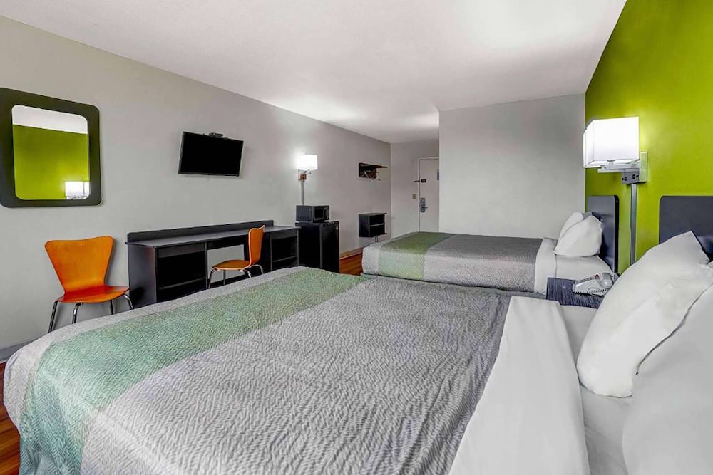 Travelodge by Wyndham Vernon CT - photo 11