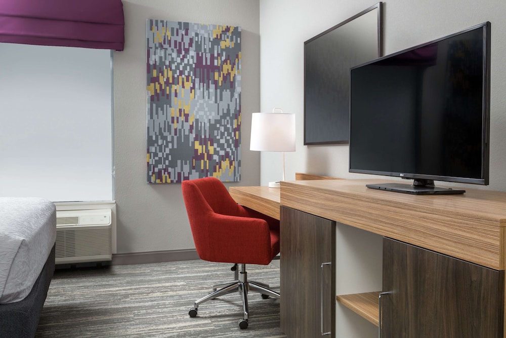 Hampton Inn & Suites Reno Sparks - photo 7