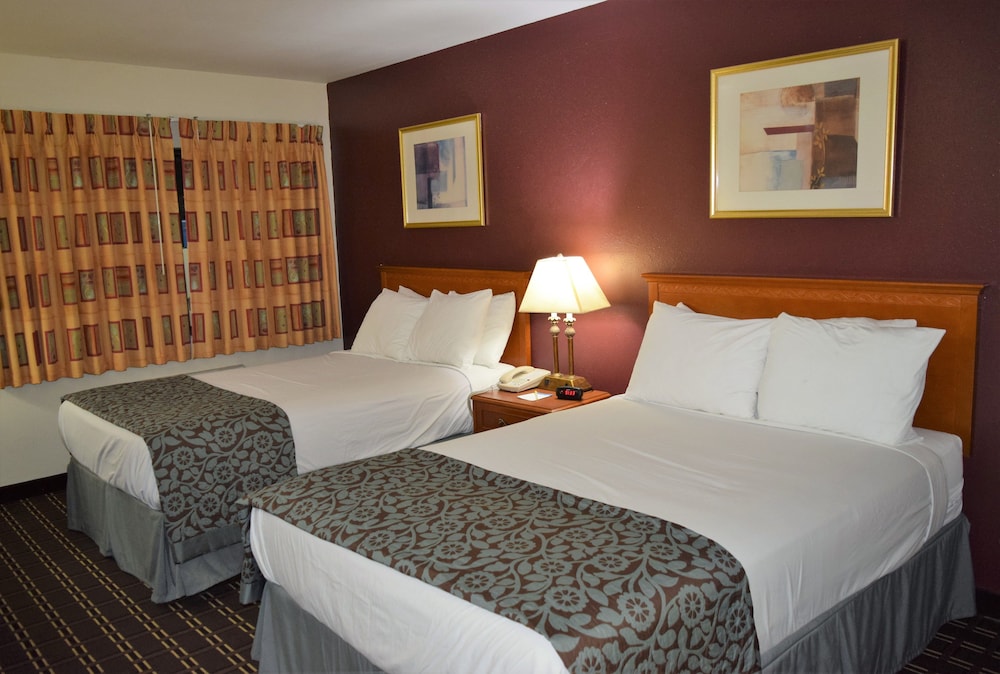 Days Inn by Wyndham Portage Cascade Mountain area - photo 13