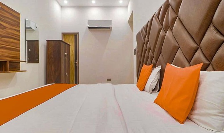 Fabhotel City Walk — hotel in Sector