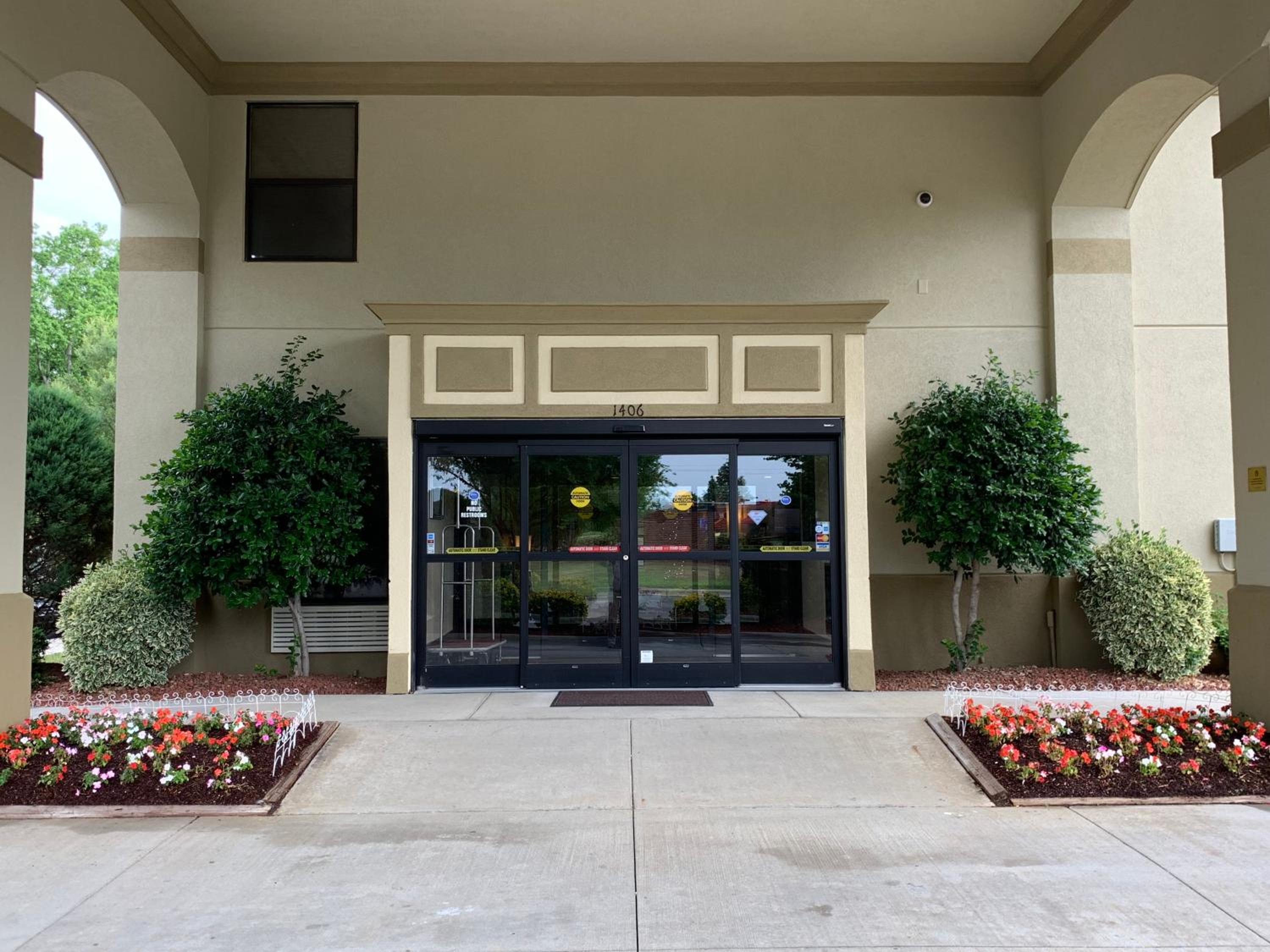 Inn at Clinton - photo 2