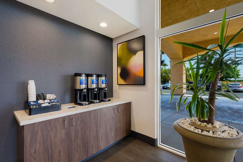 Best Western Inn & Suites Lemoore - photo 16