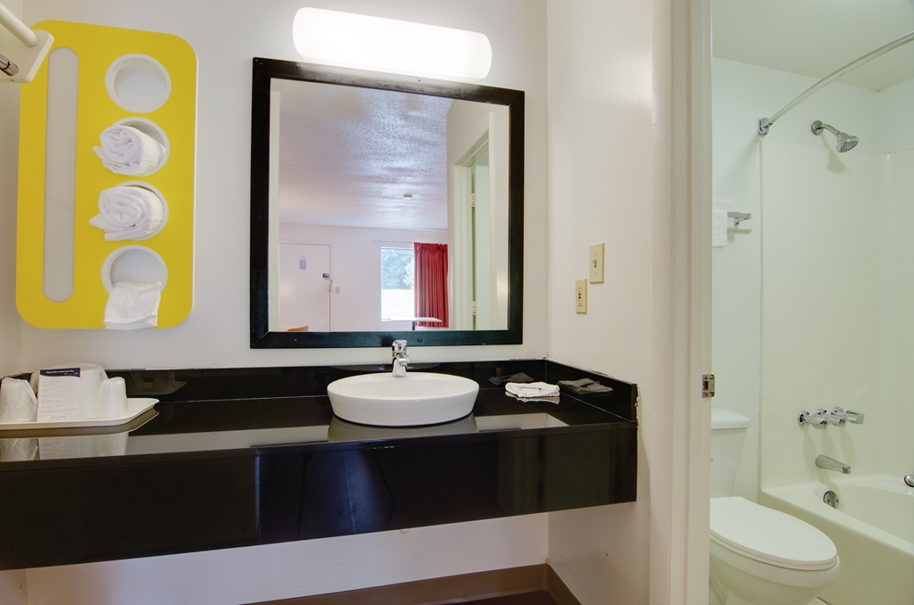 Motel6 Cartersville GA - photo 14