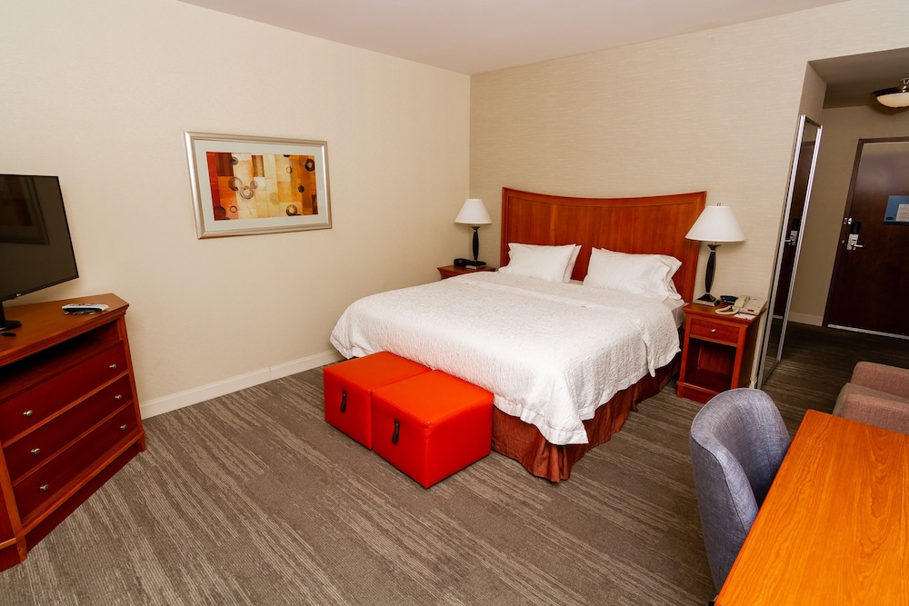 Hampton Inn Norco Corona Eastvale - photo 9