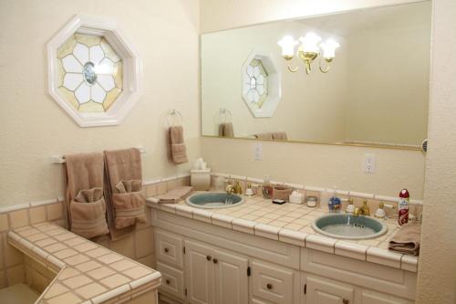 Inn at the Lake - photo 22