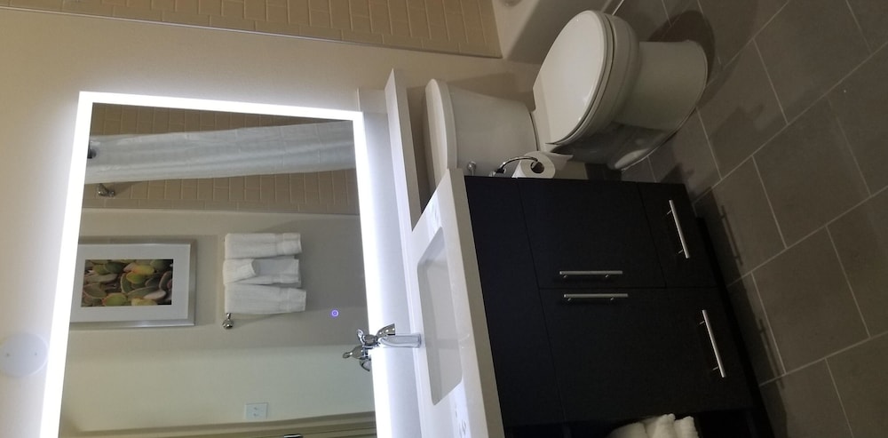 Candlewood Suites Plano North by IHG - photo 25