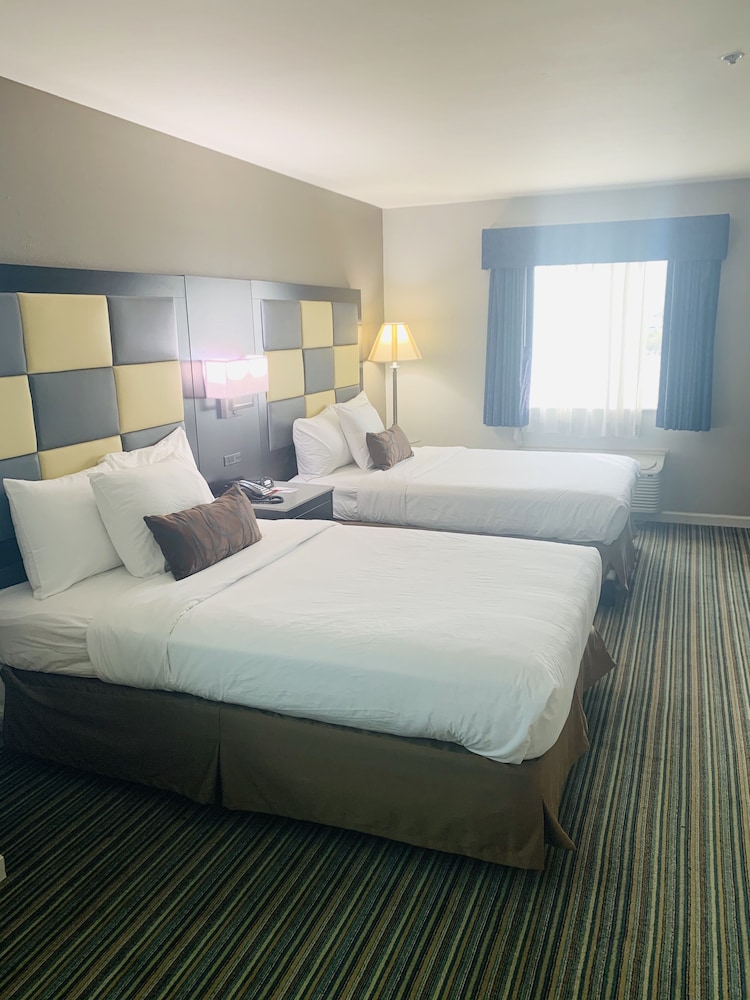 SureStay Plus Hotel by Best Western Redding - photo 3