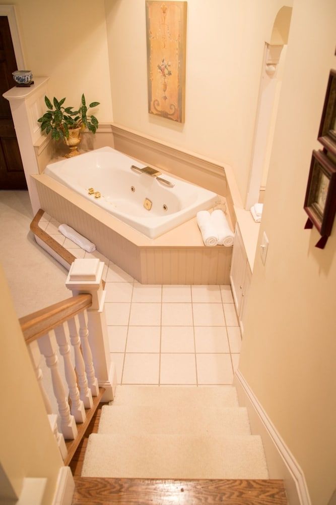 Inn at Stone Manor - photo 10