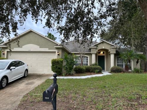 Charming Villa with Private Pool 20 min to Disney — 4-Star Luxury Hotel in Davenport, United States