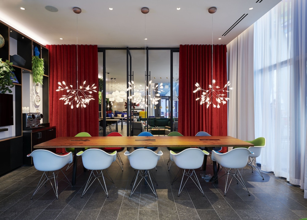 citizenM Chicago Downtown - photo 29