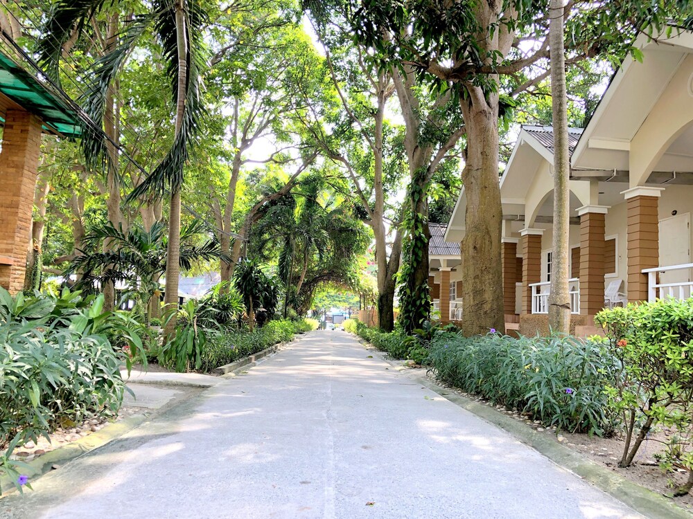 Malibu Garden Resort - last minute hotel in Rayong