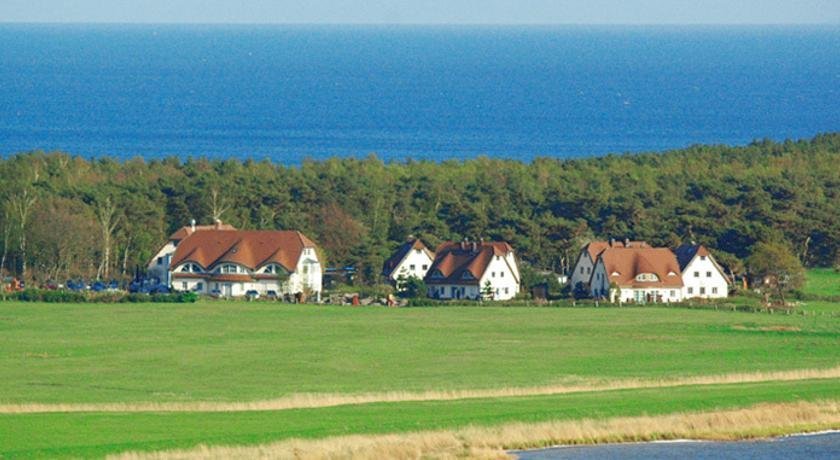 Hotel Fürst Jaromar - carbon neutral hotel in Ostseebad Goehren