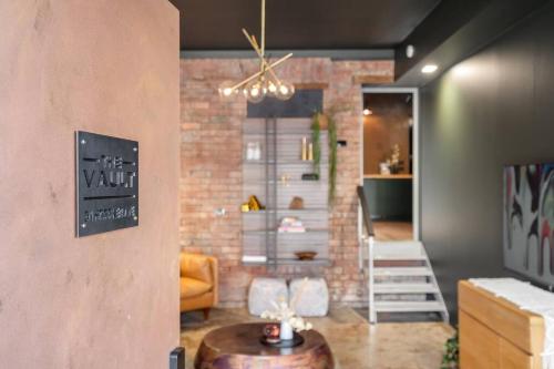 The Vault unique central luxury — 4-Star Luxury Hotel in Hobart, Australia