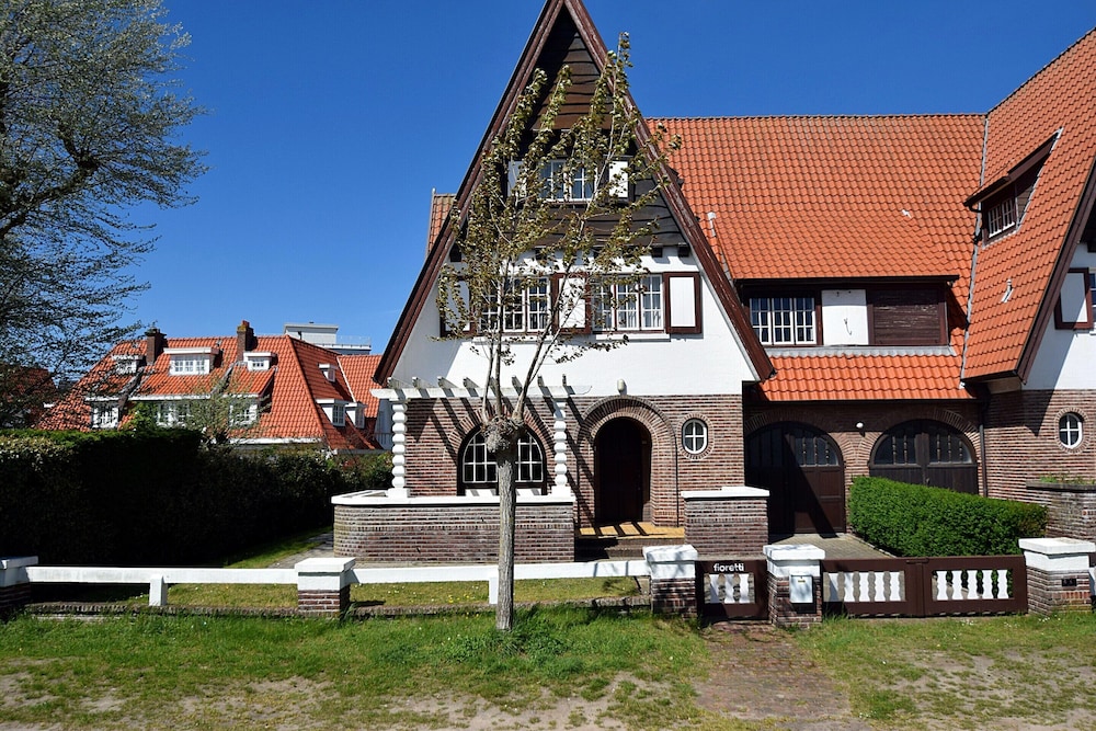Villa in Belgium Near the Beach — 4-Star Luxury Hotel in De Haan, Belgium