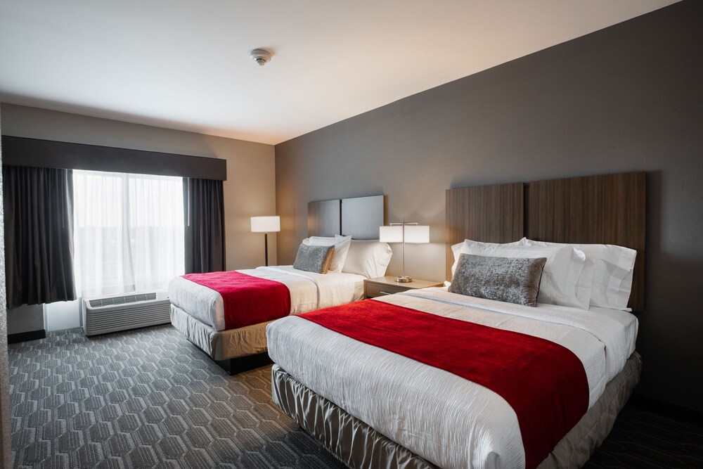 StoneHill Lawrence Trademark Collection by Wyndham - featured photo