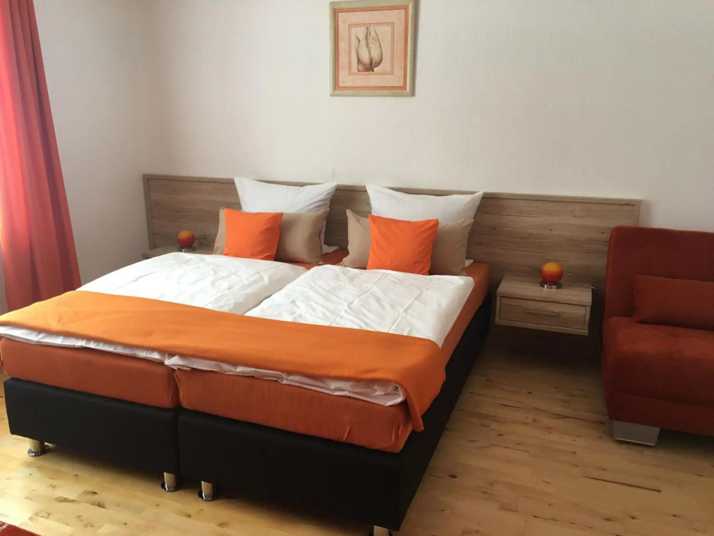 Hotel am Brünnchen — Unknown City — photo 2