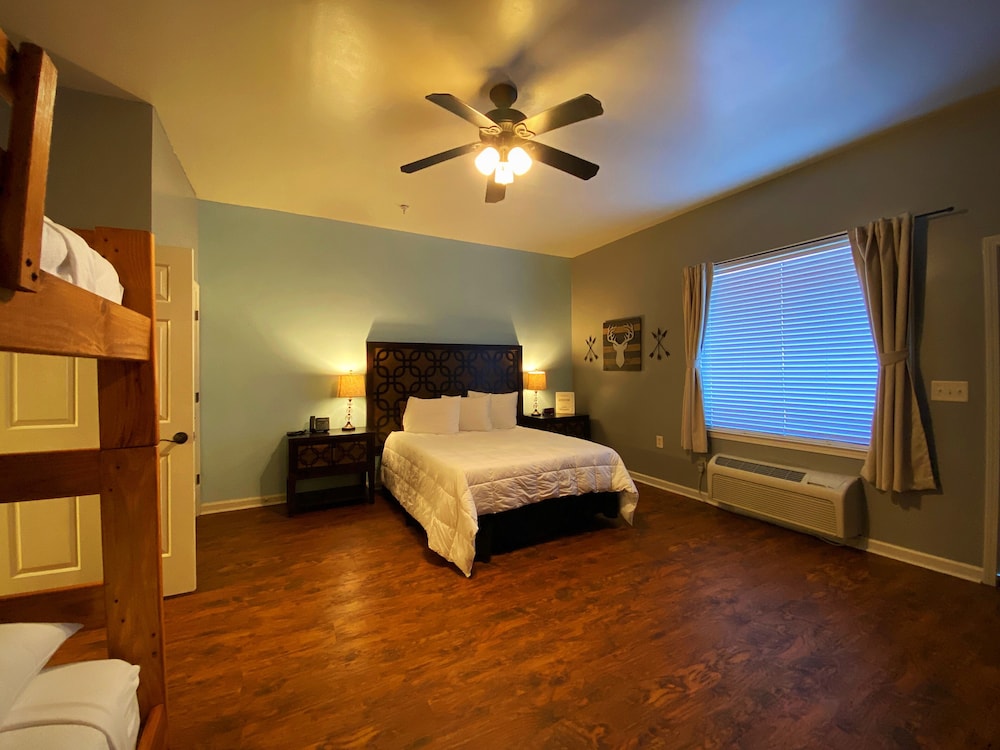 Copperhead Lodge and Resort Cabin Rentals - photo 3