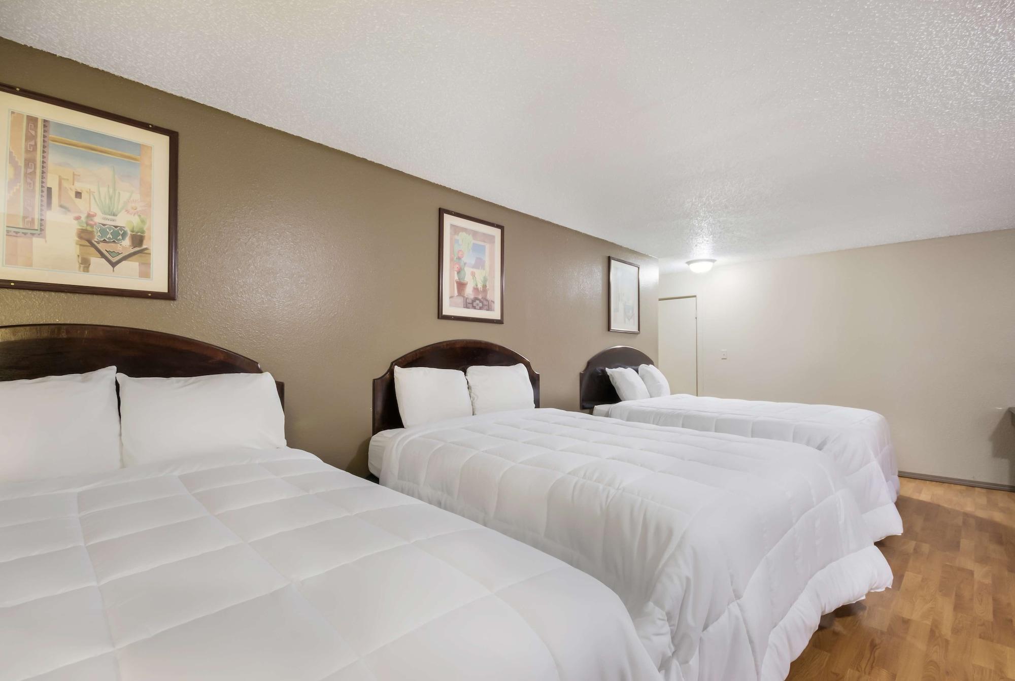 Americas Best Value Inn Woodward at 8th St - photo 12