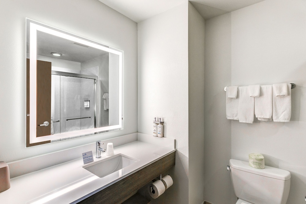 Holiday Inn Express Salinas by IHG - photo 11