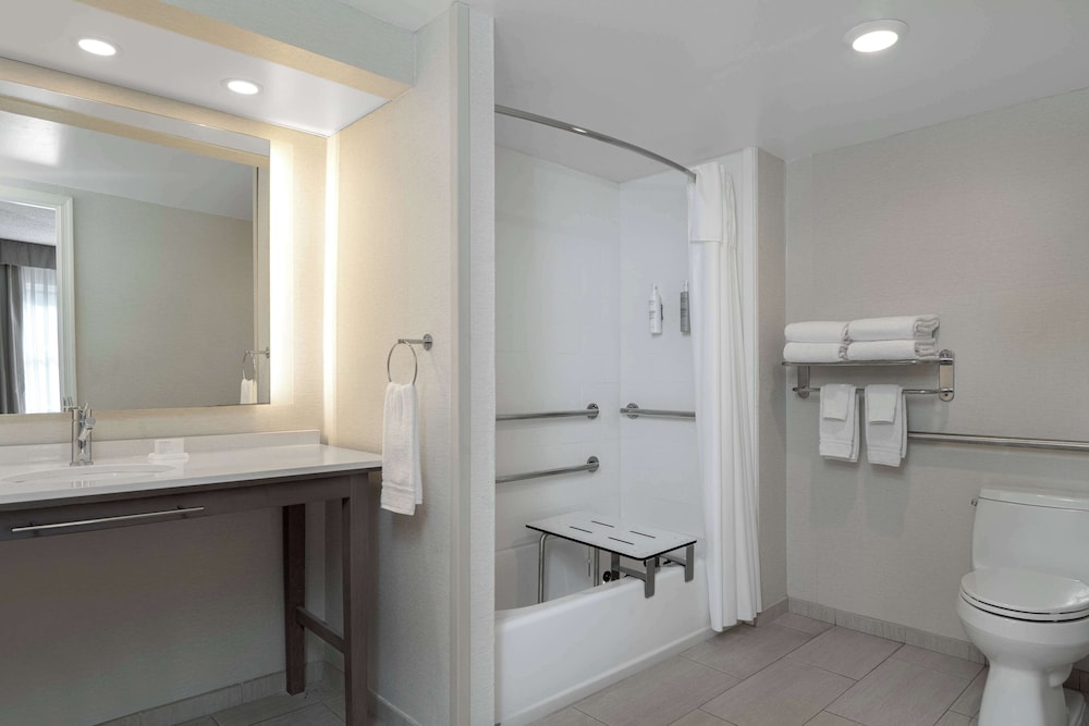 Homewood Suites by Hilton Tallahassee - photo 16
