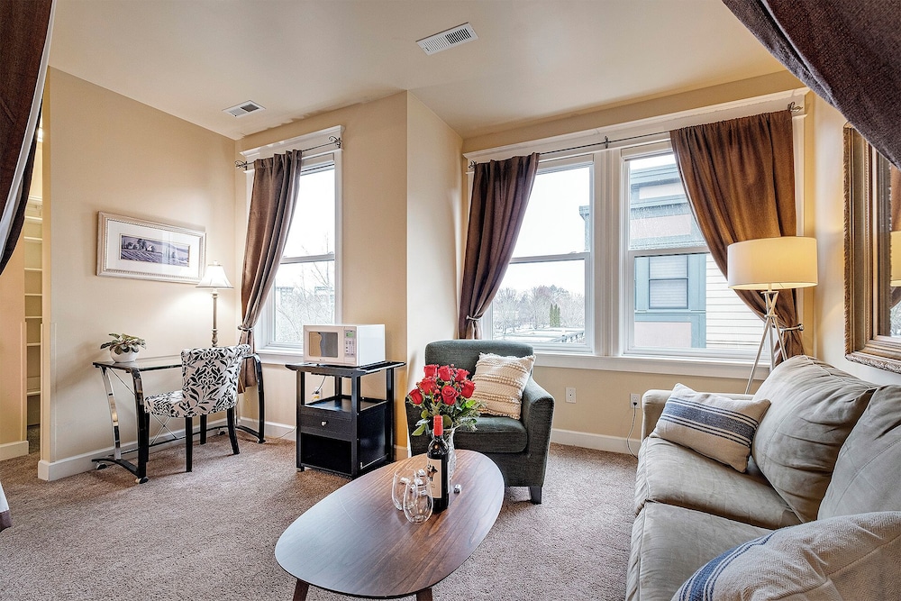 The Orenco Station Hotel - photo 73