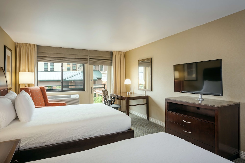 Hilton Garden Inn Seattle Issaquah - photo 14
