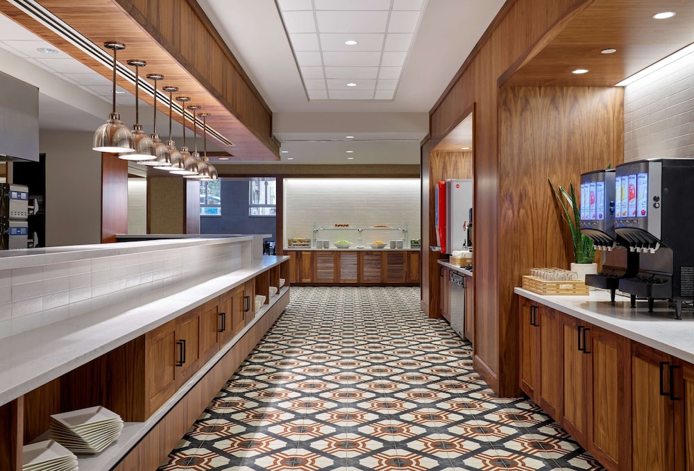 Embassy Suites by Hilton Washington D.C. Convention Center - photo 32
