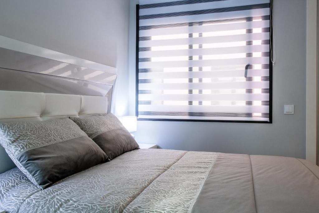 NEW 2020 Residencial Aqua Beach Apartment Torrevieja Center — 4-Star Luxury Hotel in Torrevieja, Spain