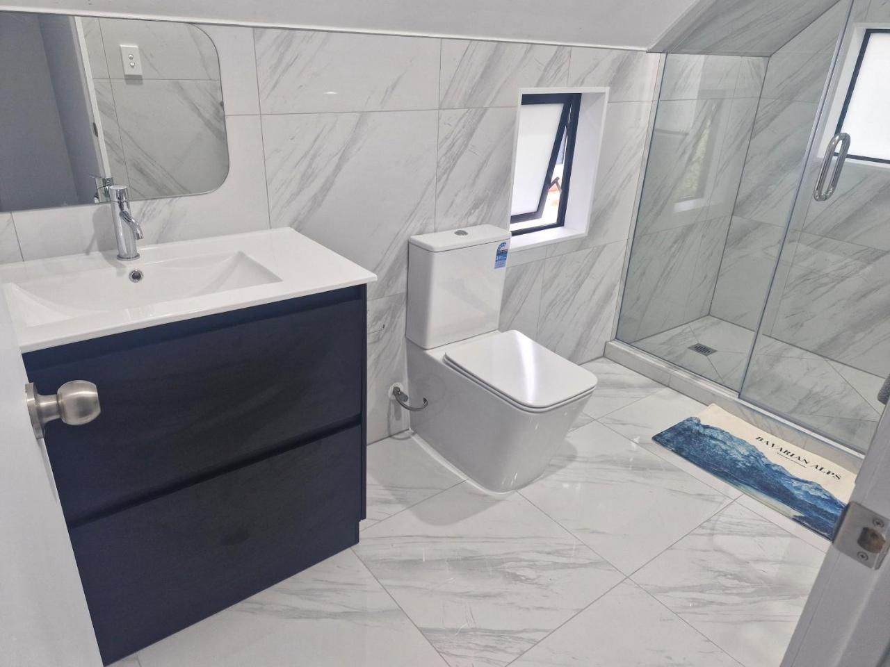 Mini Mansion in Auckland, New Zealand