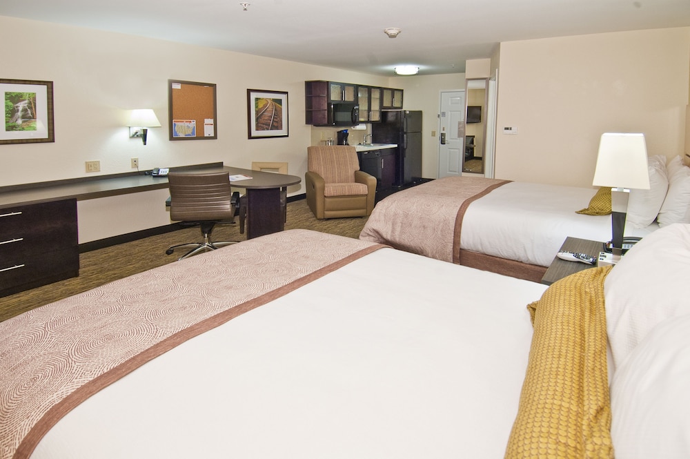 Candlewood Suites Tupelo North an IHG Hotel - photo 4