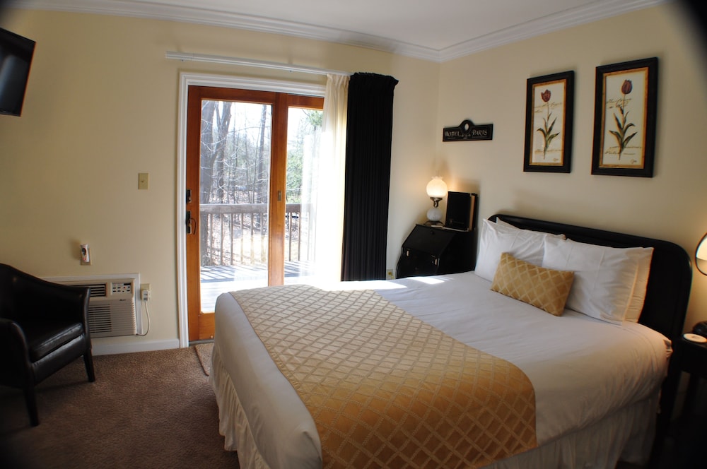 Carmel Cove Inn at Deep Creek Lake - photo 9