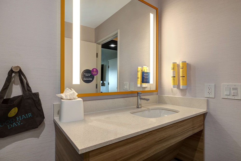Tru by Hilton Galveston - photo 32