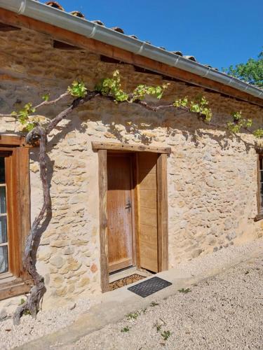 Ancienne Dependance Pierre Et Bois - last minute hotel in Unknown City