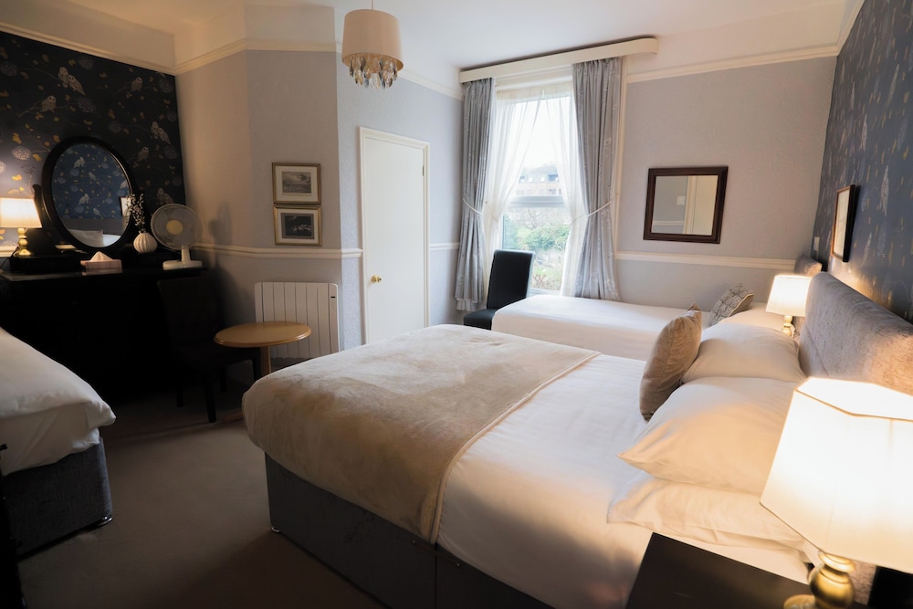 Maison Dieu Guest House — 4-Star Luxury Hotel in Dover, United Kingdom