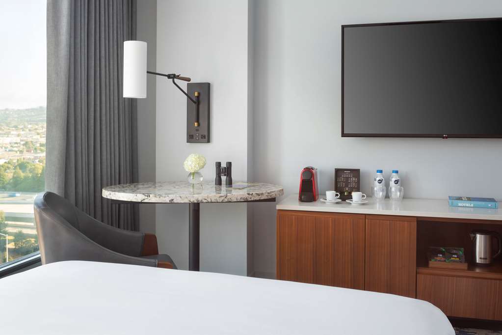 Grand Hyatt at SFO - photo 8