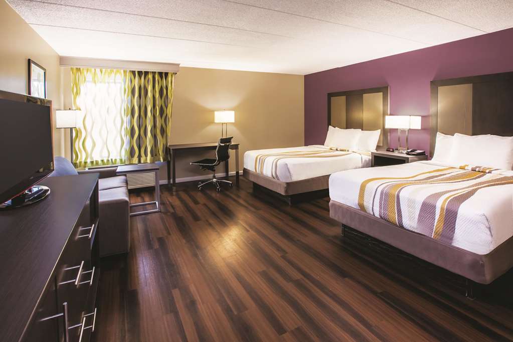 Spark by Hilton Waldorf - photo 53