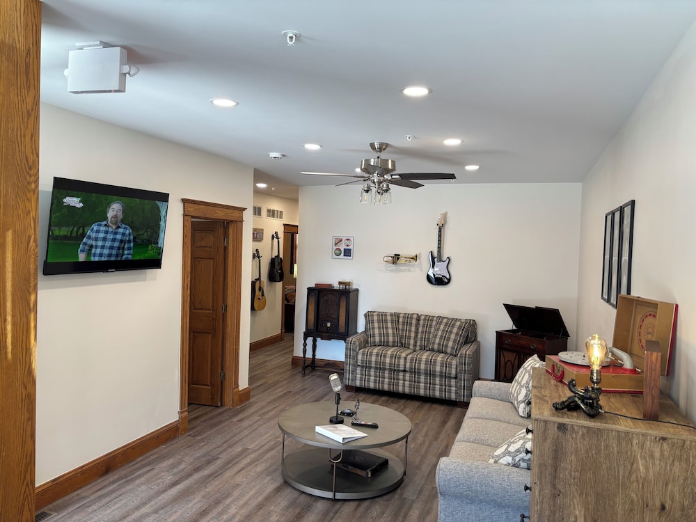 Hermann Crown Suites - photo 163