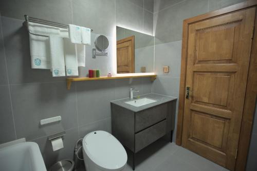 Khangain Tugul Hotel — Tsetserleg — photo 2
