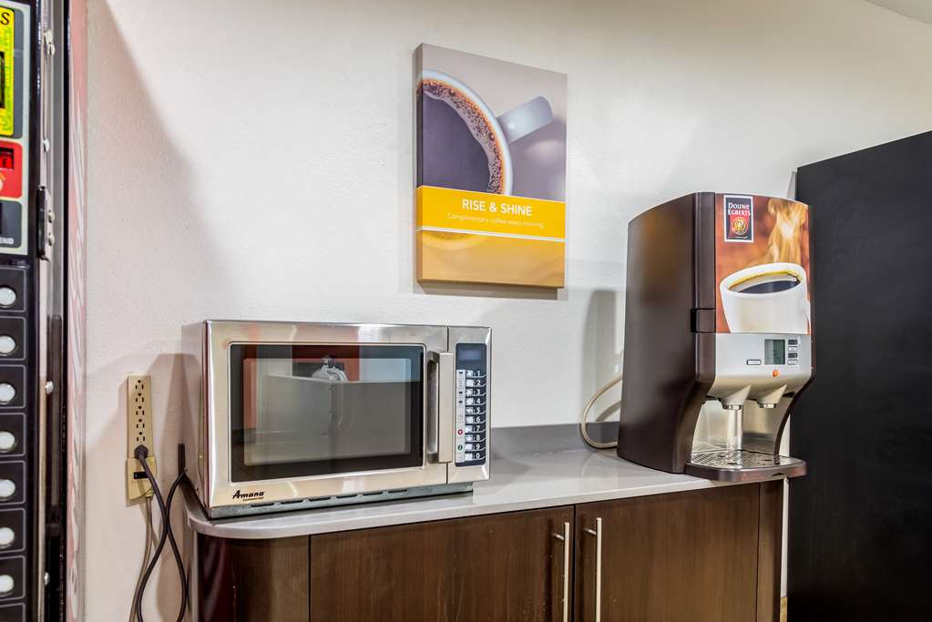 Motel 6 Indianapolis Carmel - photo 26
