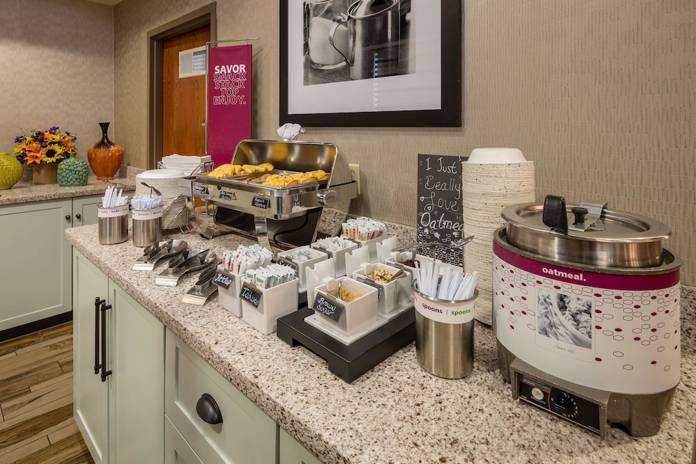 Hampton Inn San Francisco Airport - photo 46