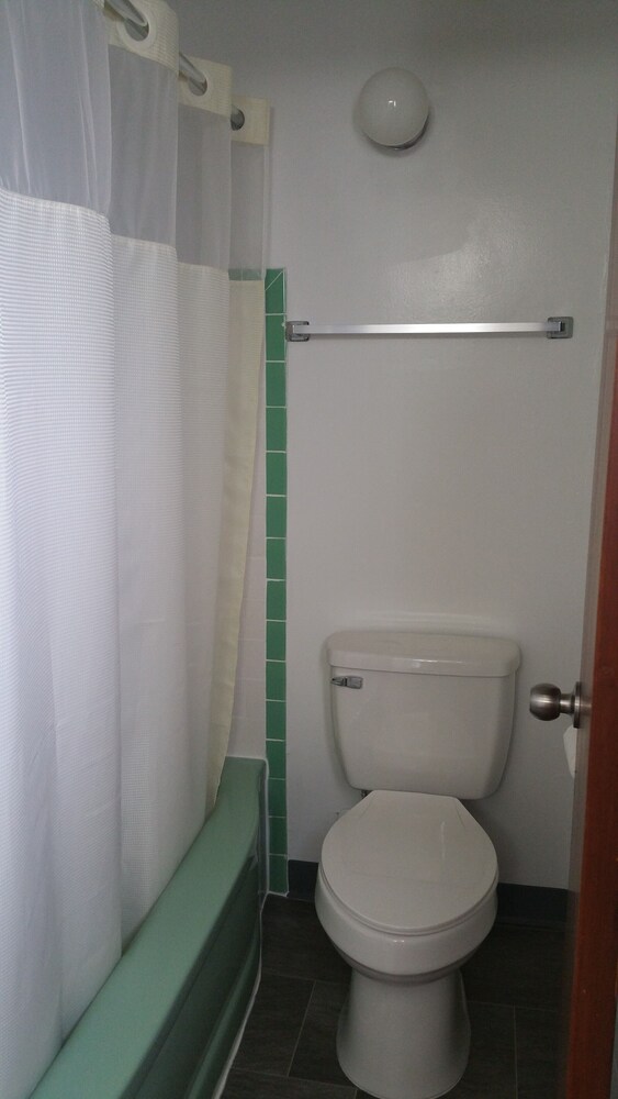 Thunder Bird Motel - photo 41